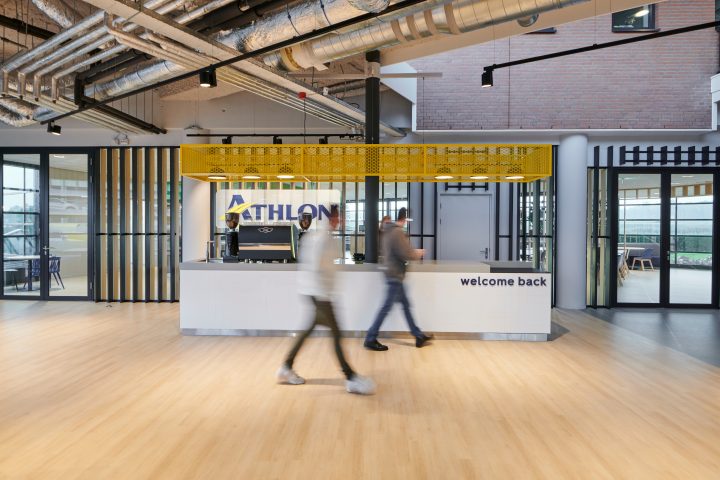 Athlon welcome bar